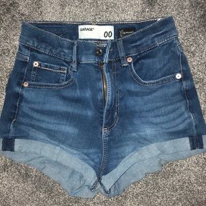 GARAGE DENIM SHORTS